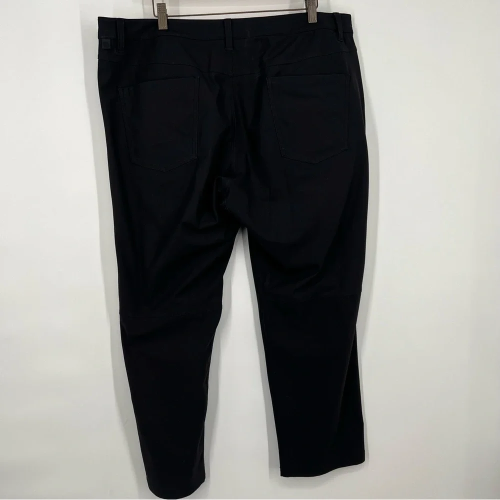 Lululemon Black ABC Pants Classic 34